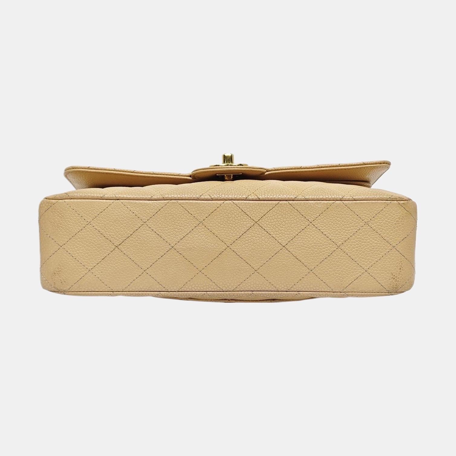 Chanel Timeless Classic Flap Medium Beige Caviar Leather Gold Hardware en vente 10