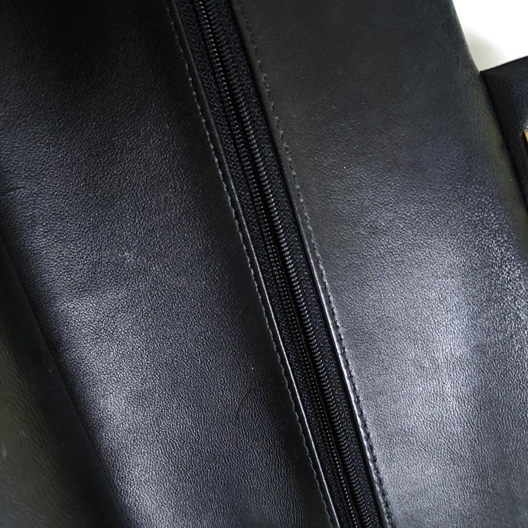 Chanel Timeless Classic Flap Medium Black Lambskin Leather Gold Hardware 2019 For Sale 13