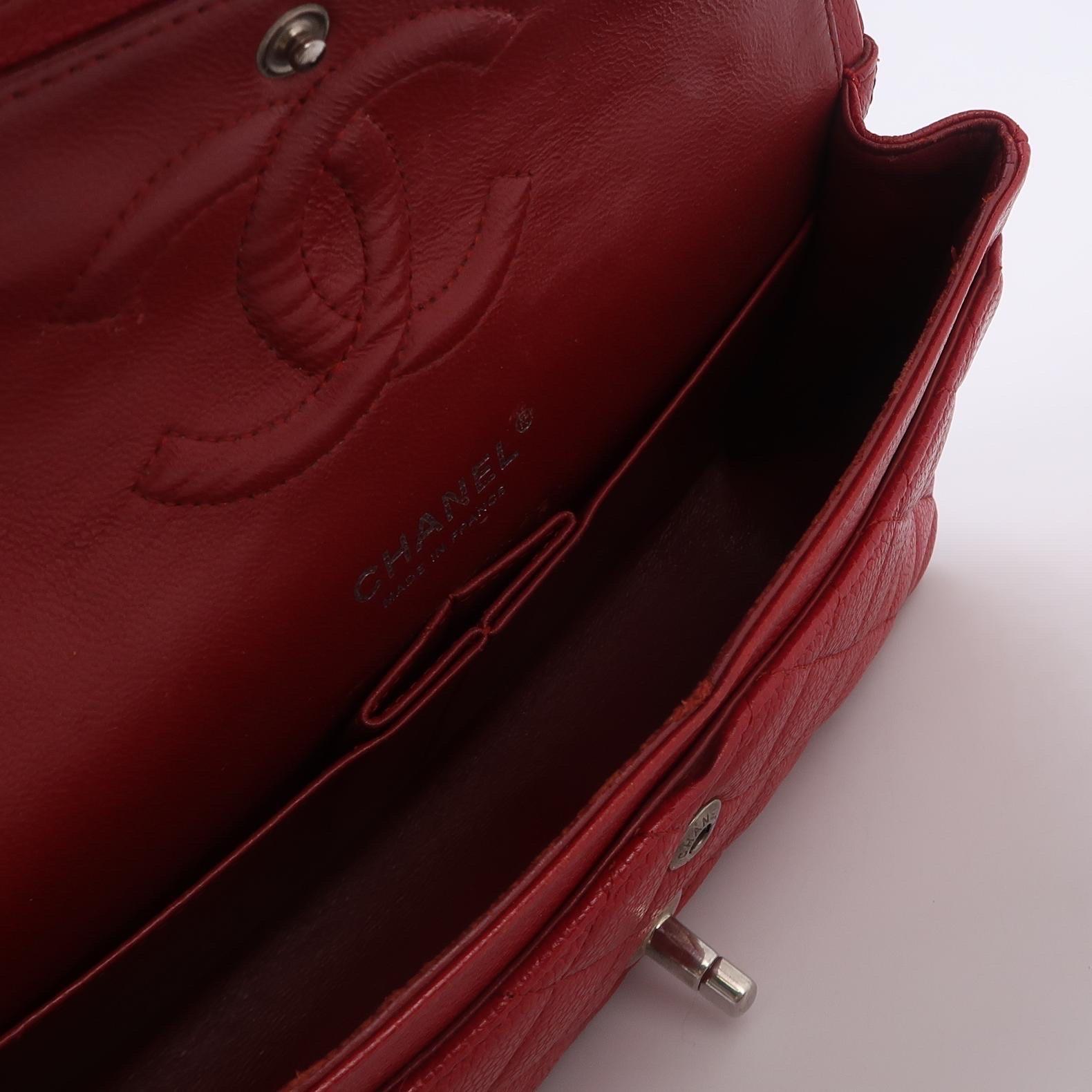 Chanel Timeless Classic Flap Medium Red Caviar Leather Silver Hardware For Sale 4