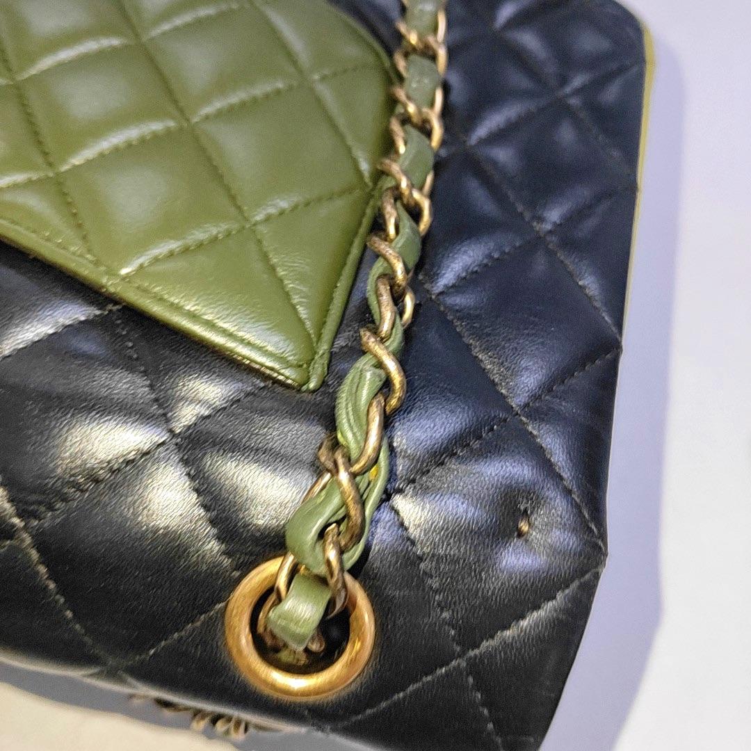 Chanel Timeless Classic Flap Medium Tricolor Black Green Lambskin Leather For Sale 10
