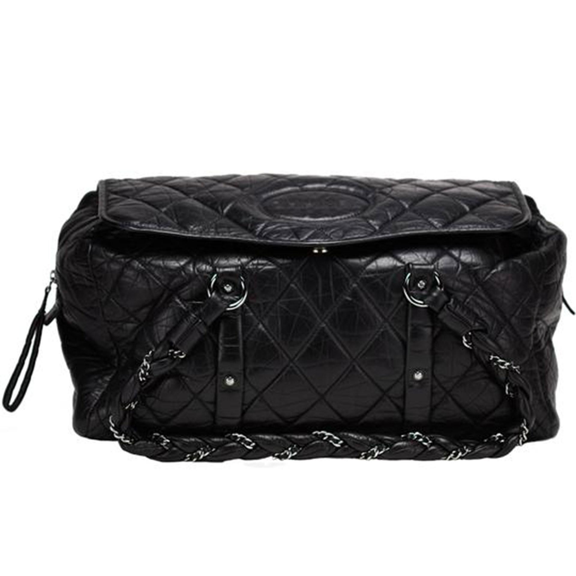 Women's or Men's Chanel Timeless Classic Flap Quilted Distressed Large Blck Calfskin Leather Tote For Sale