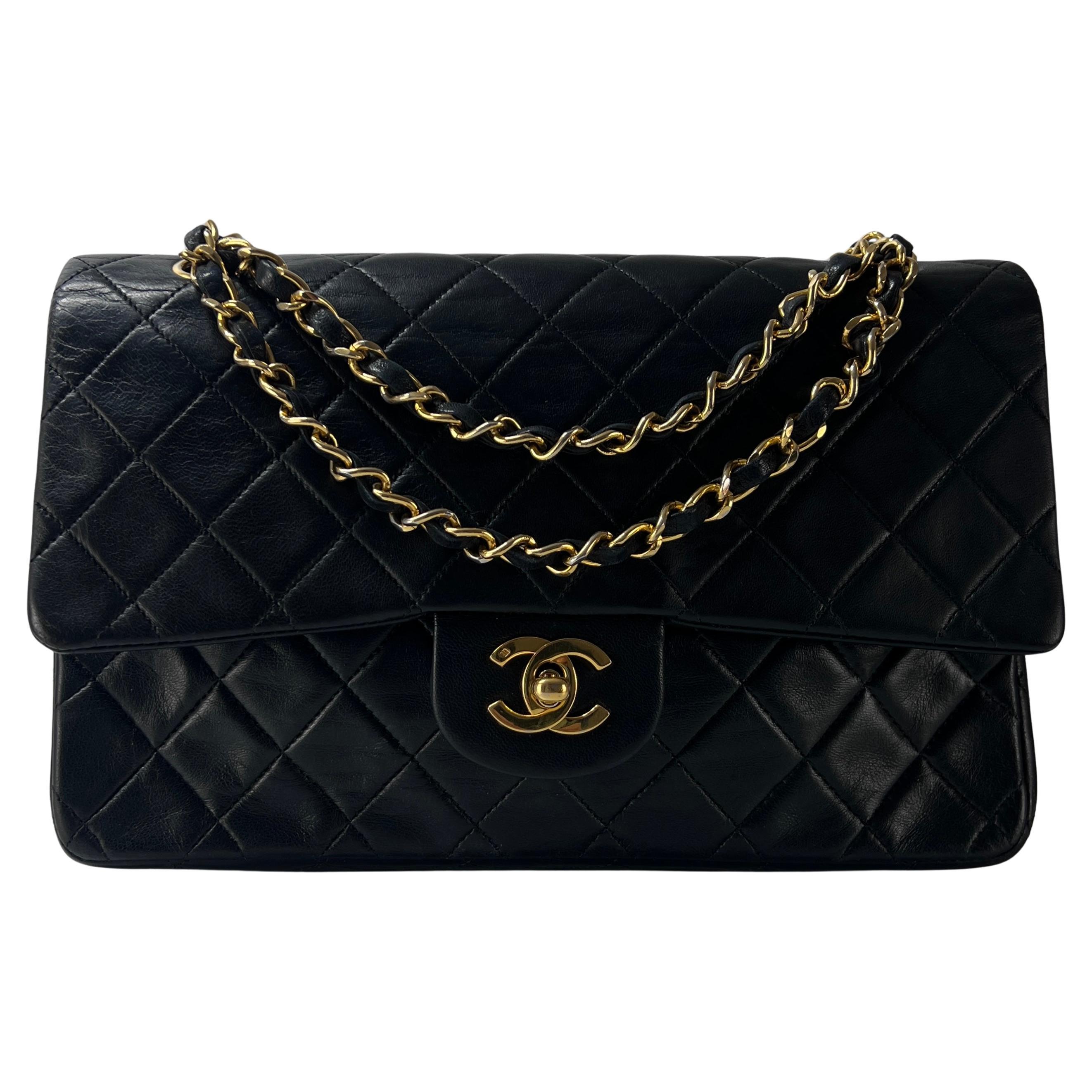 Chanel Timeless Classic Borsa media a doppia patta in pelle d'agnello nera 1989-1991