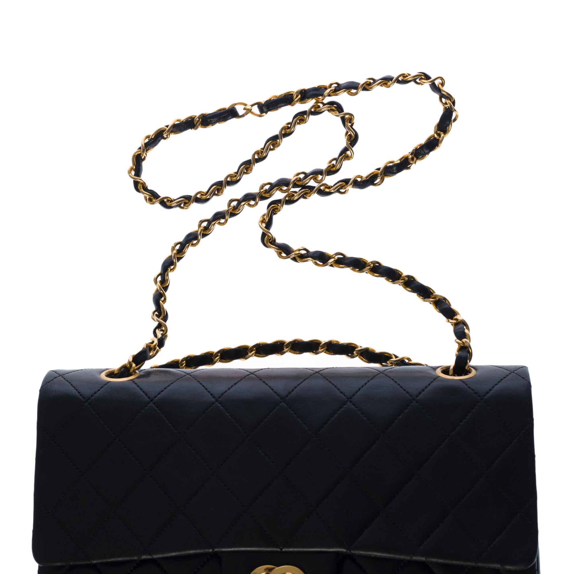 Chanel Timeless/Classic shoulder bag in black quilted lambskin and gold hardware 3
