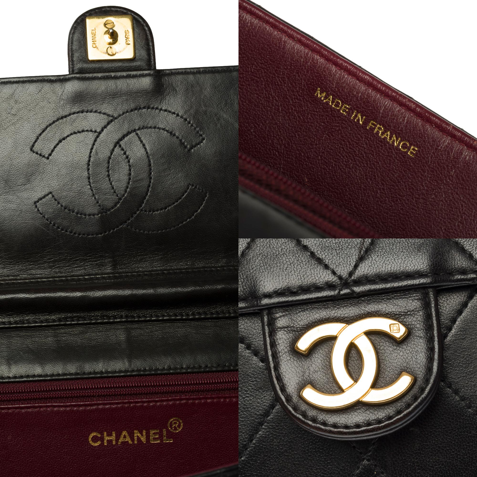 Chanel Timeless/Classic single flap shoulder bag in black quilted lambskin , GHW 2