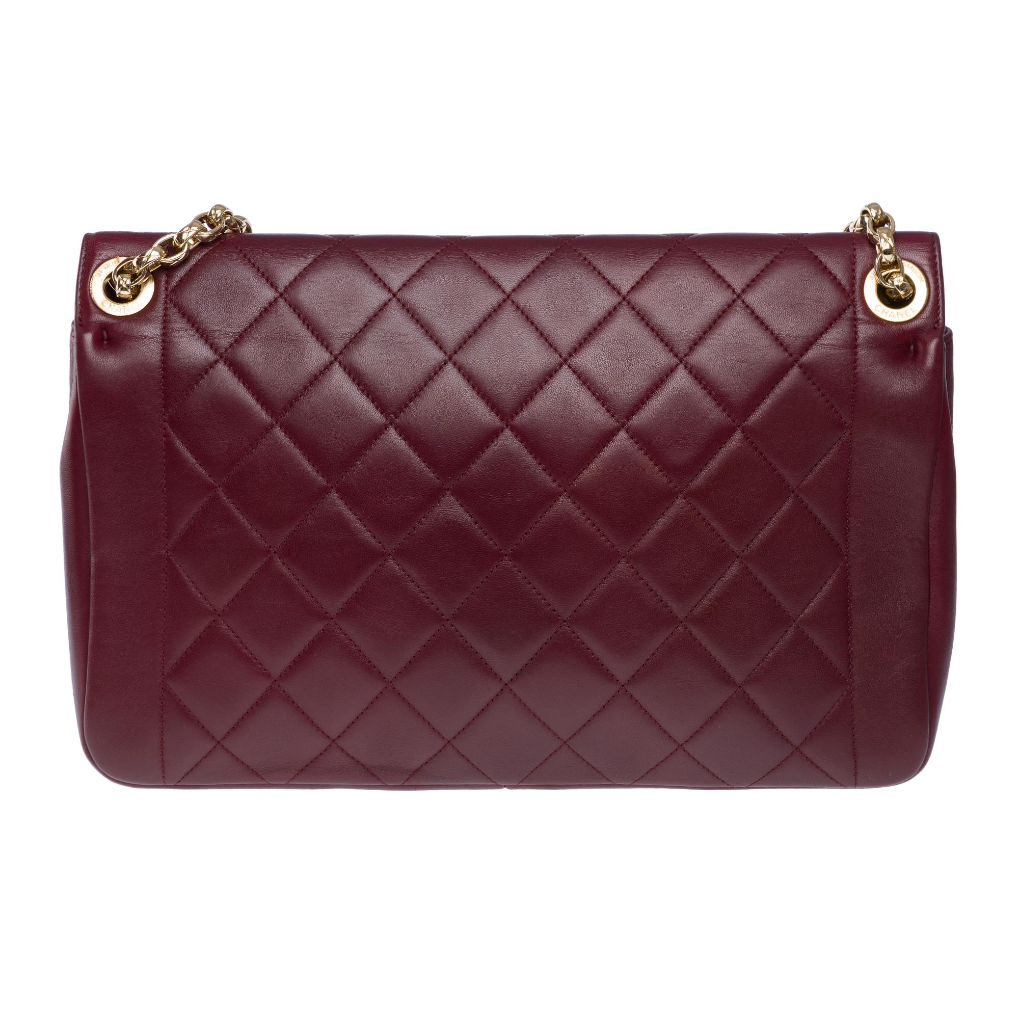 Black Chanel Timeless/Classic single flap shoulder bag in Burgundy Lambskin , GHW For Sale