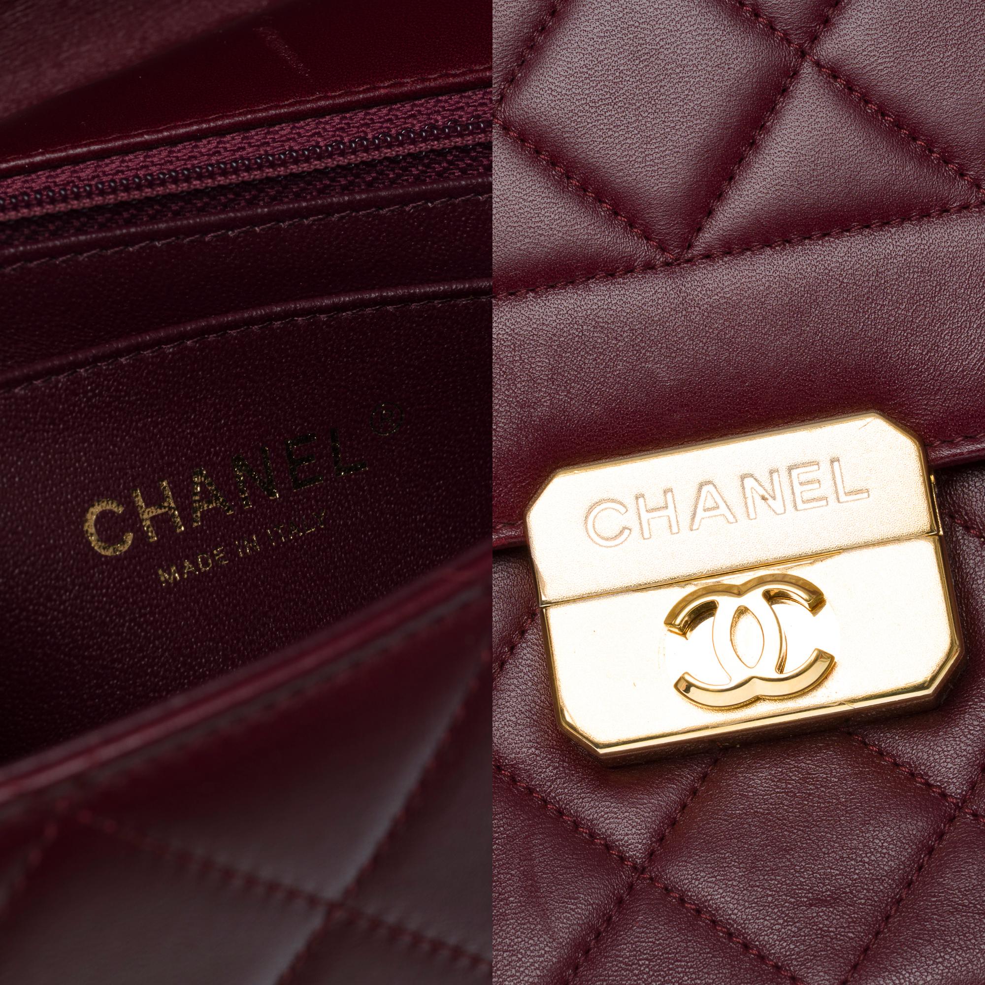Chanel Timeless/Classic single flap shoulder bag in Burgundy Lambskin , GHW For Sale 1