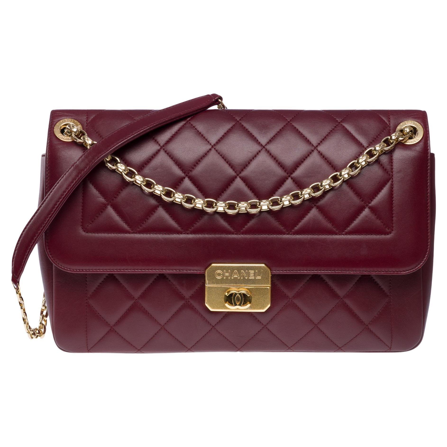 Chanel Timeless/Classic single flap shoulder bag in Burgundy Lambskin , GHW