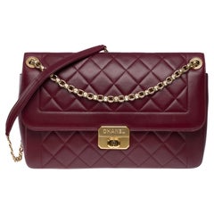 Chanel Timeless/Classic single flap shoulder bag in Burgundy Lambskin , GHW