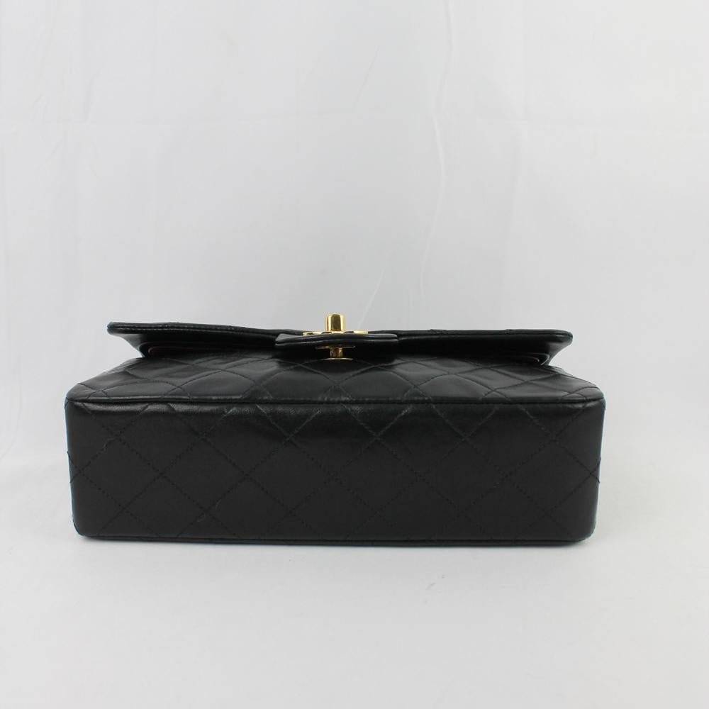 Chanel Timeless Classic Small Black Gold Pour femmes en vente