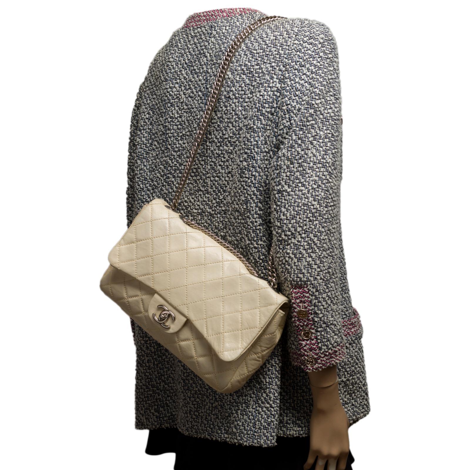 Chanel Timeless/Classique Jumbo Flap bag handbag in ecru quilted lambskin, SHW For Sale 6