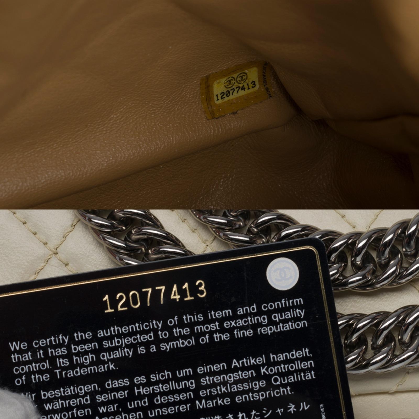 Chanel Timeless/Classique Jumbo Flap bag handbag in ecru quilted lambskin, SHW For Sale 2