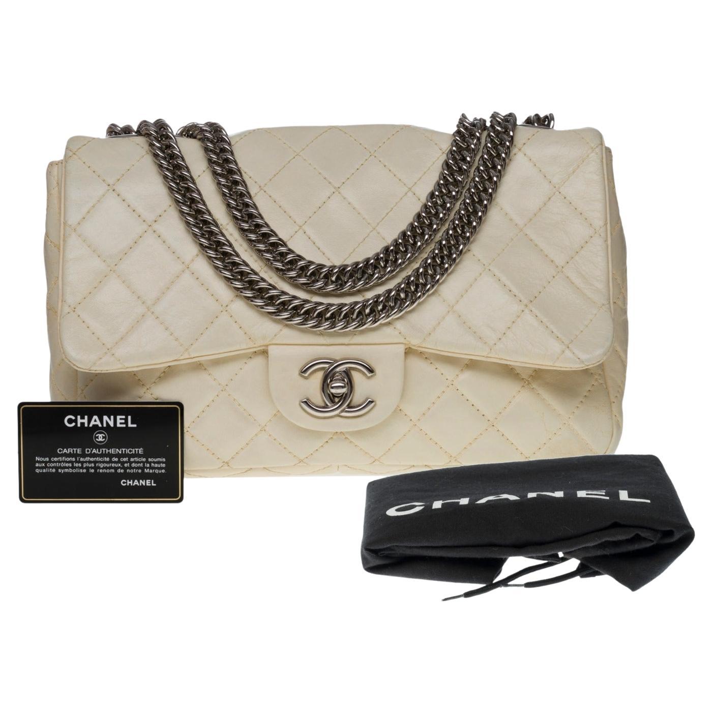 Chanel Timeless/Classique Jumbo Flap bag handbag in ecru quilted lambskin, SHW For Sale