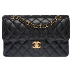 CHANEL Timeless/Classique Shoulder Bag Black