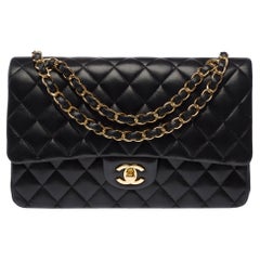 CHANEL Timeless/Classique Shoulder Bag