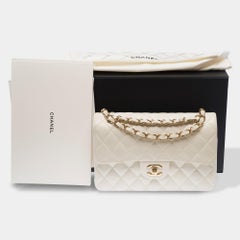 CHANEL Timeless/Classique Shoulder Bag White