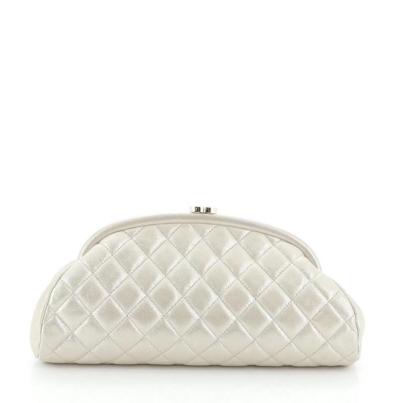 Chanel Timeless Clutch Iridescent Caviar In Good Condition In NY, NY