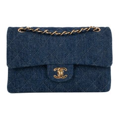Chanel Timeless "Denim" Tasche mit goldenen Metallelementen