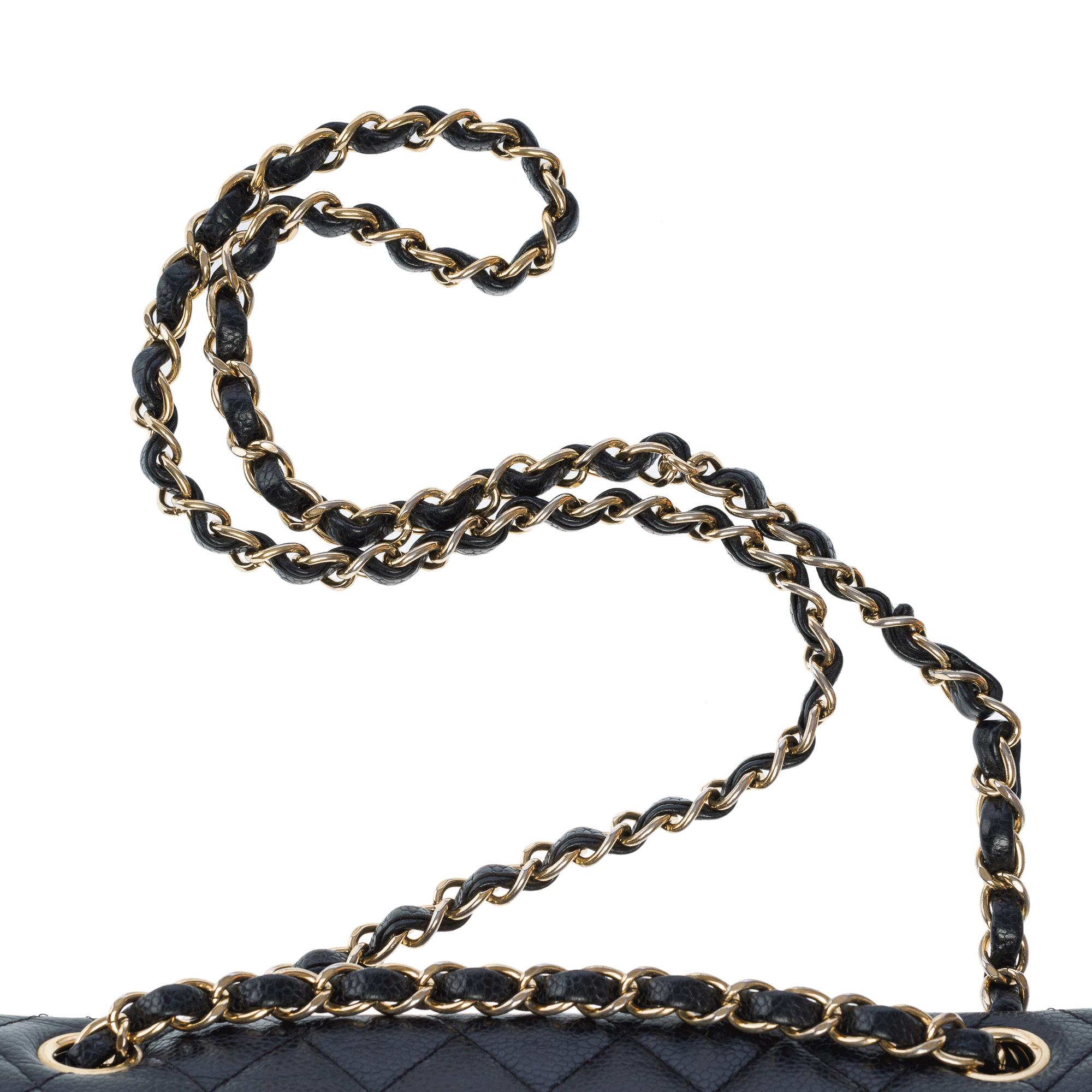 Bolso Chanel Timeless de doble solapa en piel acolchada Caviar negra, GHW 4