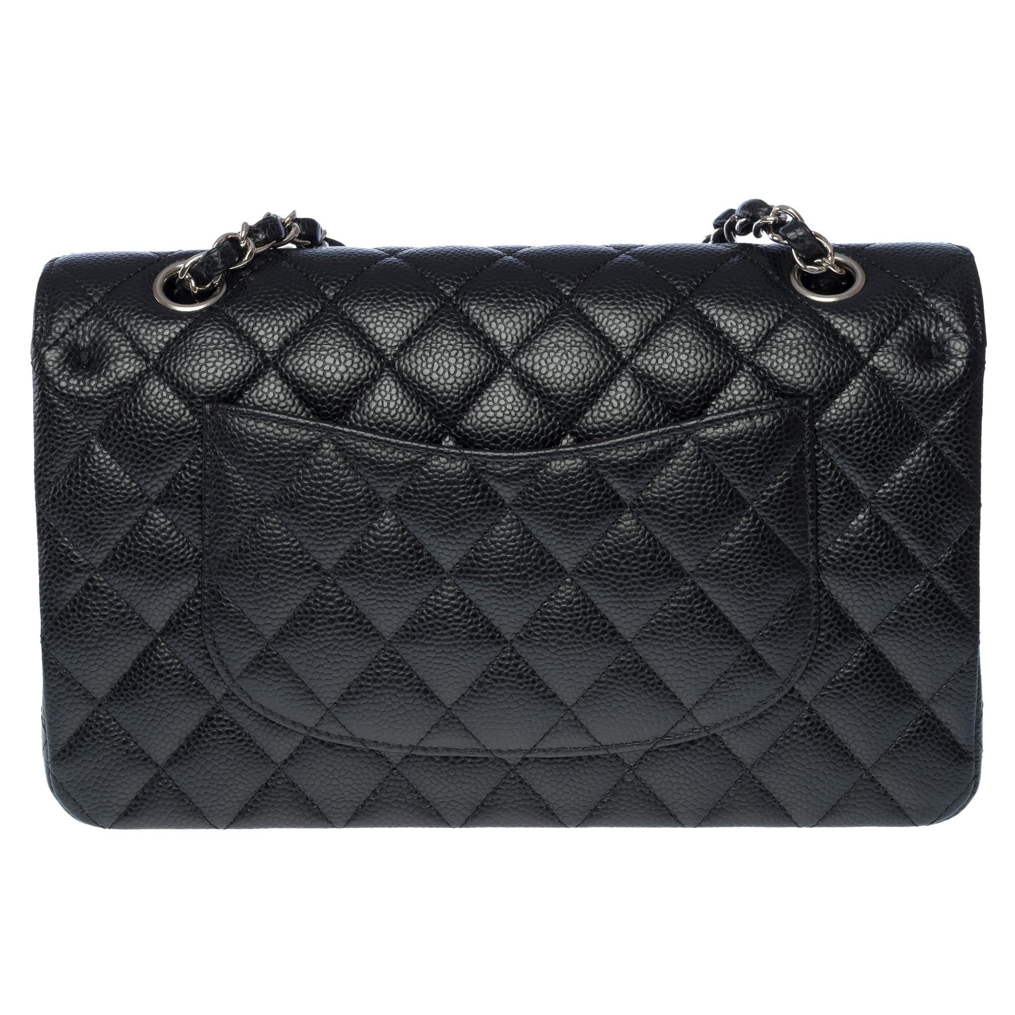 Chanel Timeless double flap shoulder bag in black Caviar quilted leather, PHW In Excellent Condition In Paris, IDF