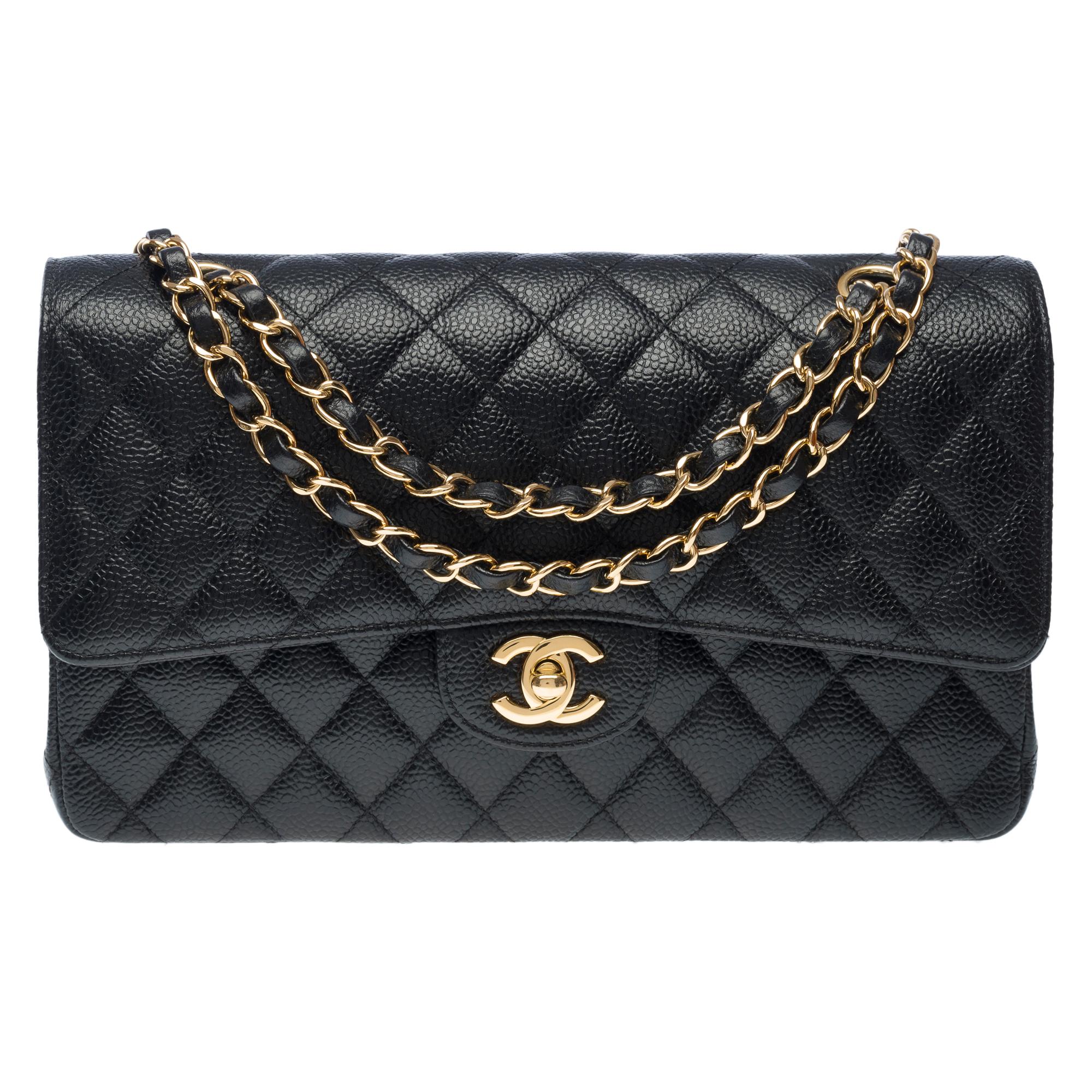 Chanel Timeless double flap shoulder bag in Black Quilted Caviar leather, GHW In Excellent Condition In Paris, IDF