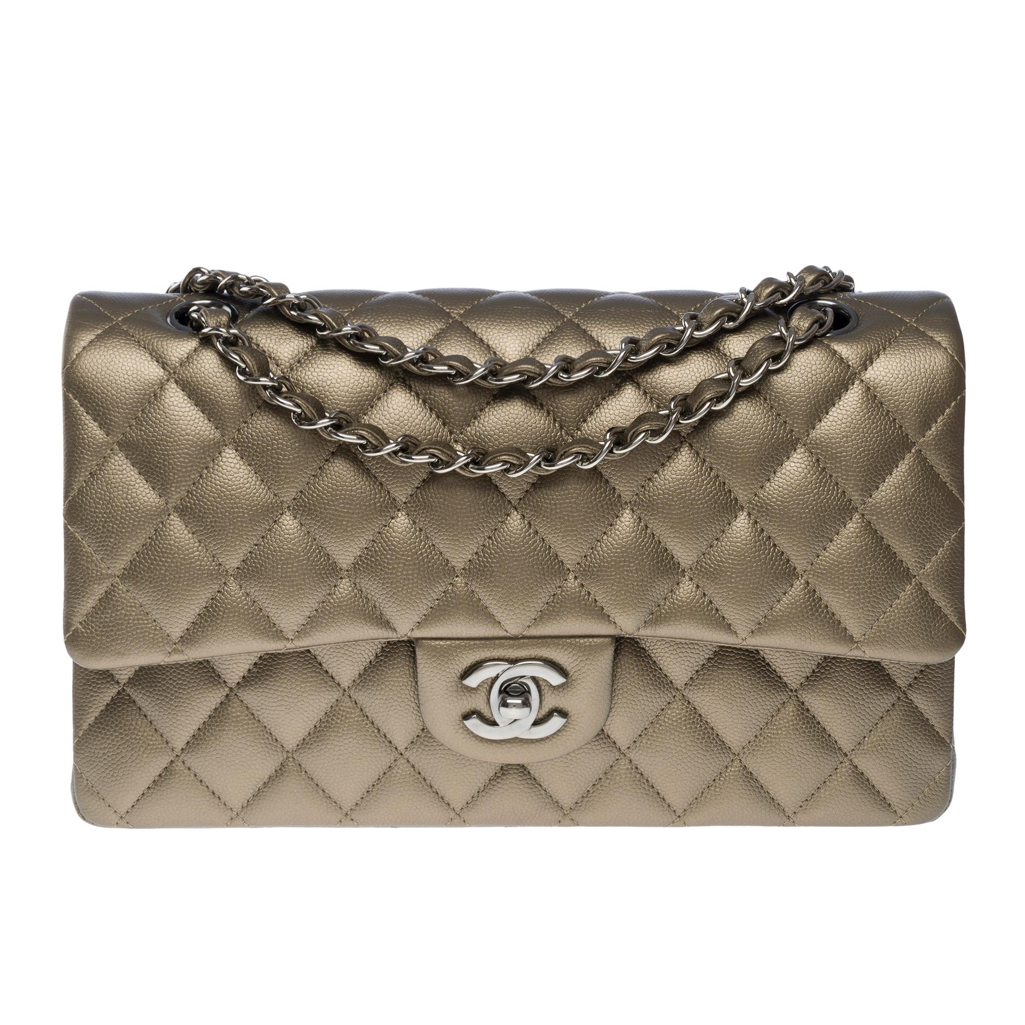 Chanel Timeless double flap shoulder bag in Bronze caviar quilted leather, SHW In Excellent Condition In Paris, IDF