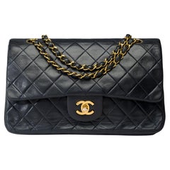 Vintage Chanel Timeless double flap shoulder bag in Navy Blue quilted lambskin , GHW