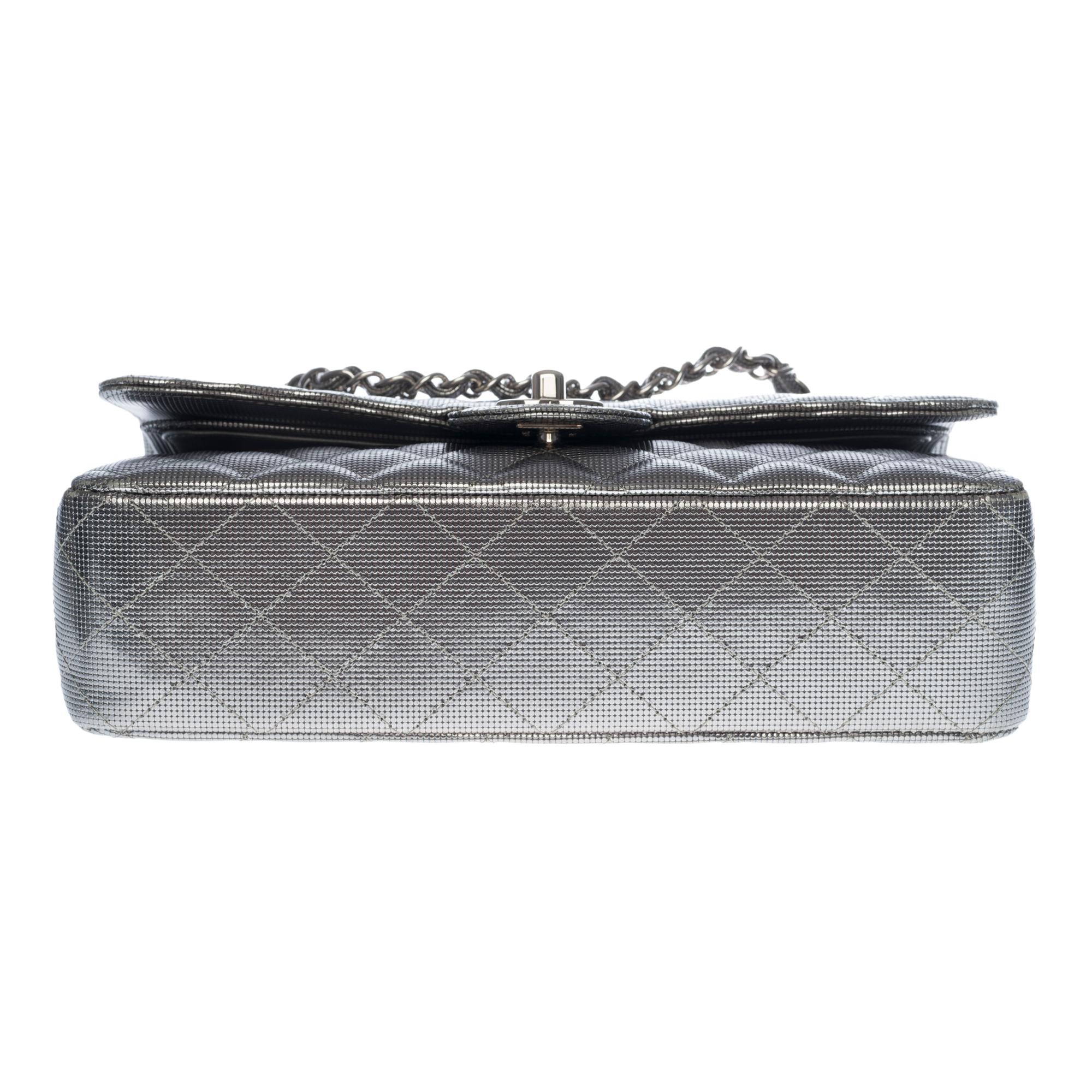 Chanel Timeless double flap Shoulder bag in Silver Metal quilted leather, SHW 5