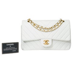 Chanel Timeless double flap shoulder bag in white herringbone quilted lamb, GHW