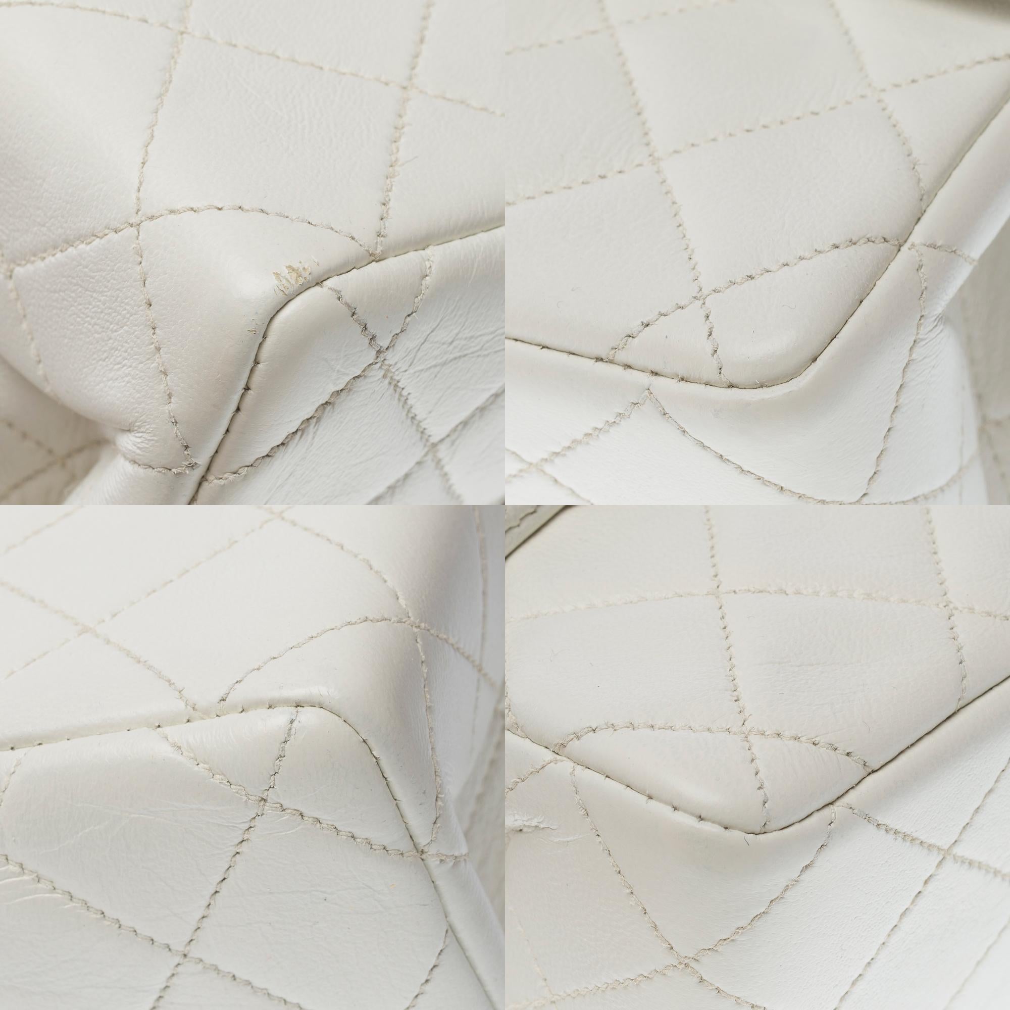 Chanel Timeless Double flap shoulder bag in White Quilted Lambskin leather, GHW For Sale 5