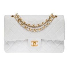 Chanel Timeless Double flap shoulder bag in White Quilted Lambskin leather, GHW