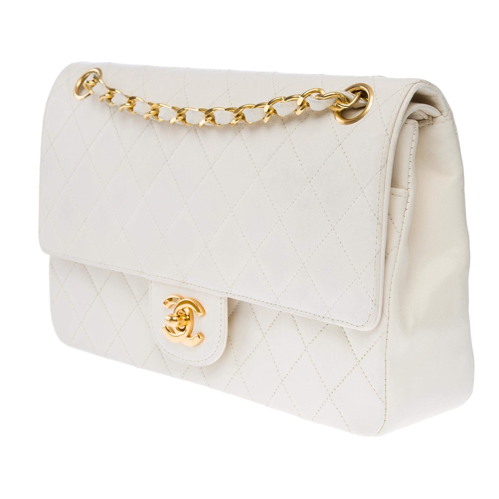 Women's Chanel Timeless Double flap shoulder bag in White Quilted Lambskin leather, GHW