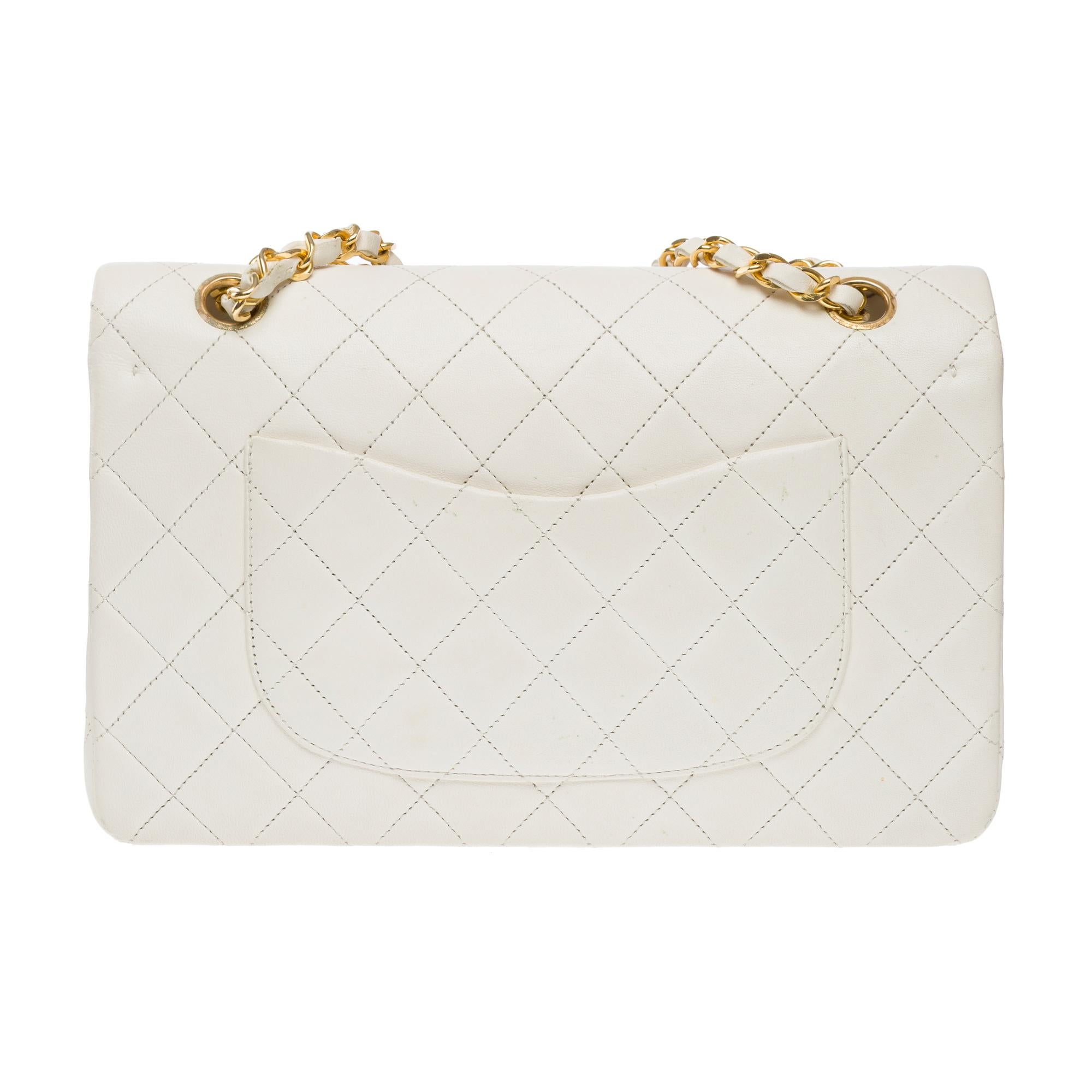 Women's Chanel Timeless Double flap shoulder bag in White Quilted Lambskin leather, GHW