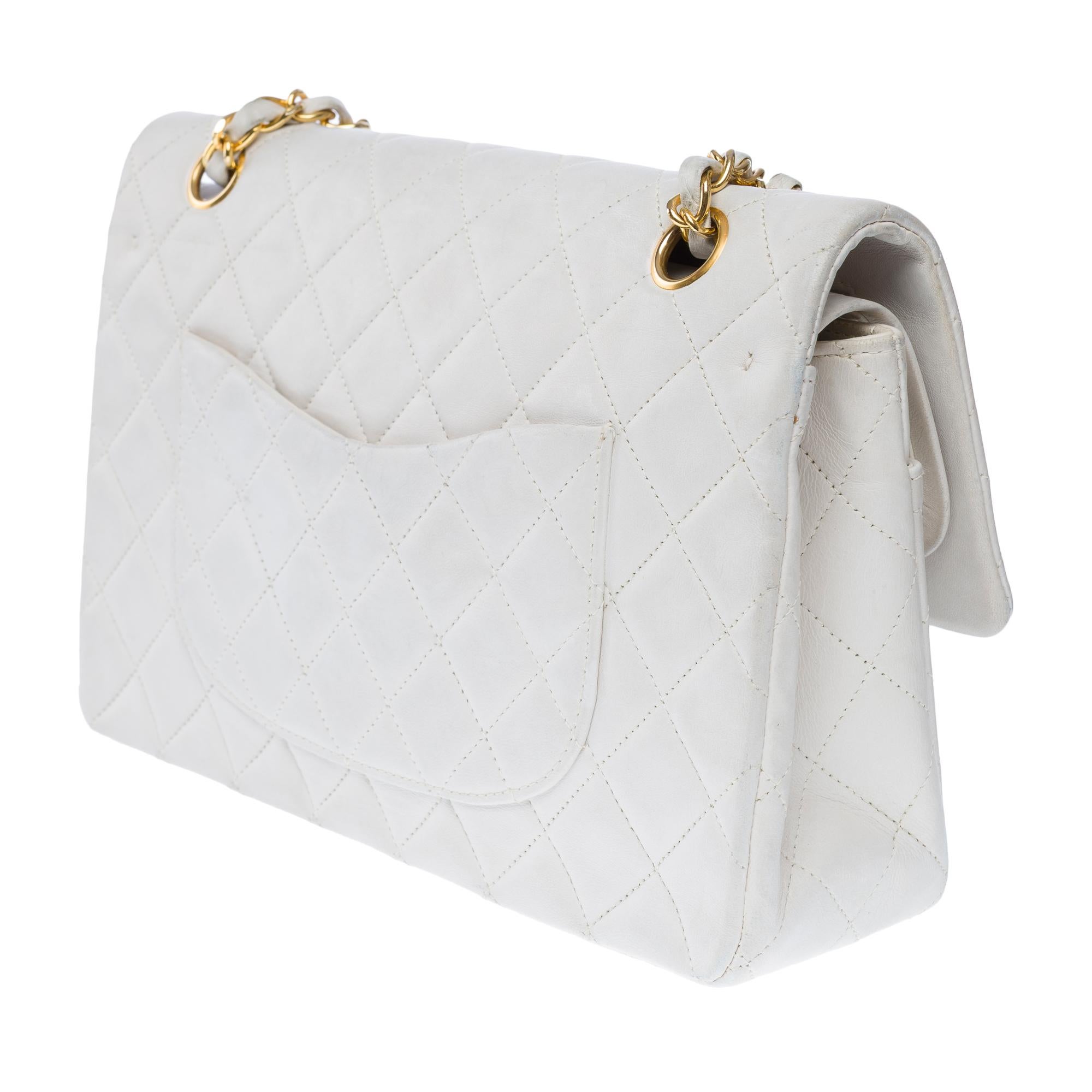 Women's Chanel Timeless Double flap shoulder bag in White Quilted Lambskin leather, GHW For Sale