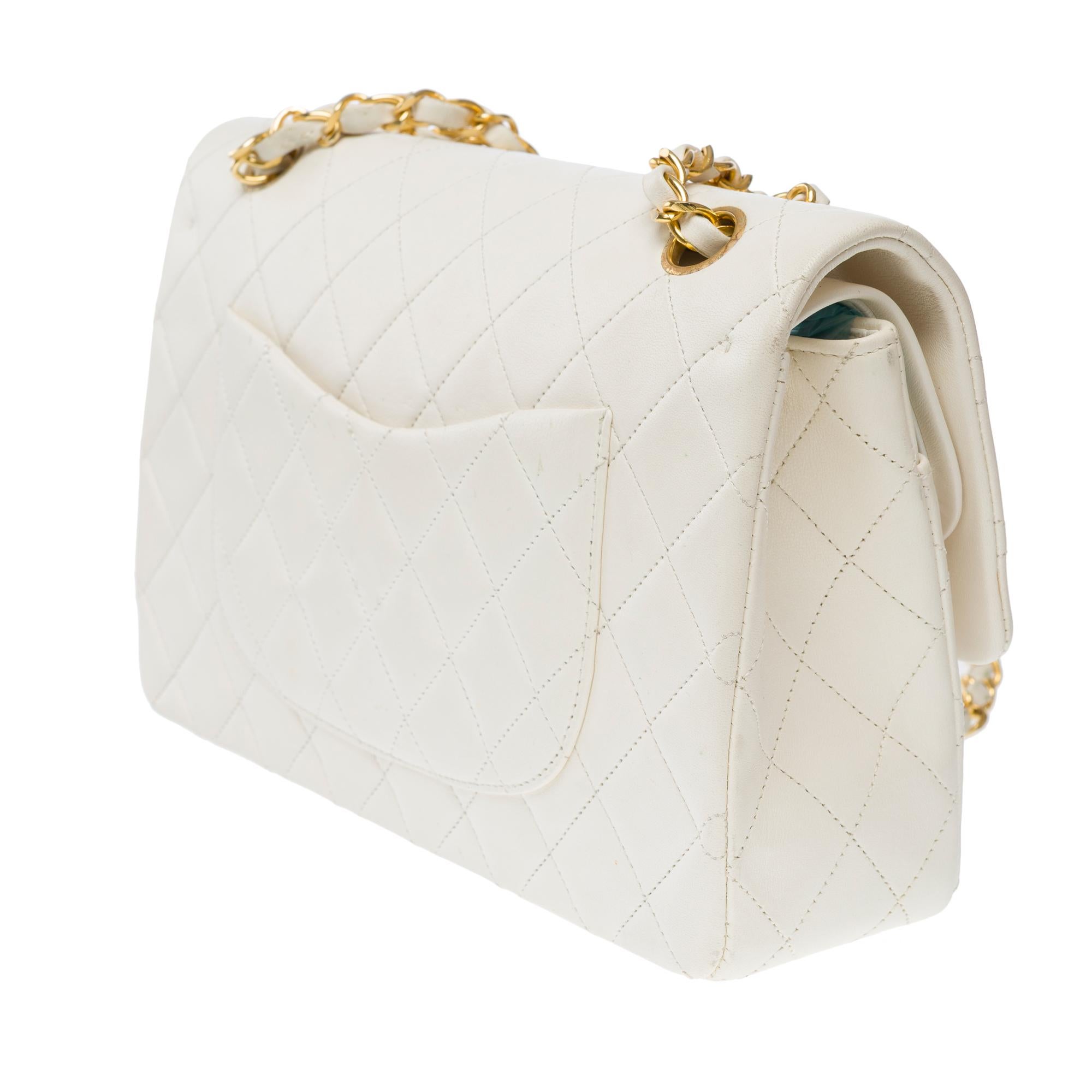 Chanel Timeless Double flap shoulder bag in White Quilted Lambskin leather, GHW 2