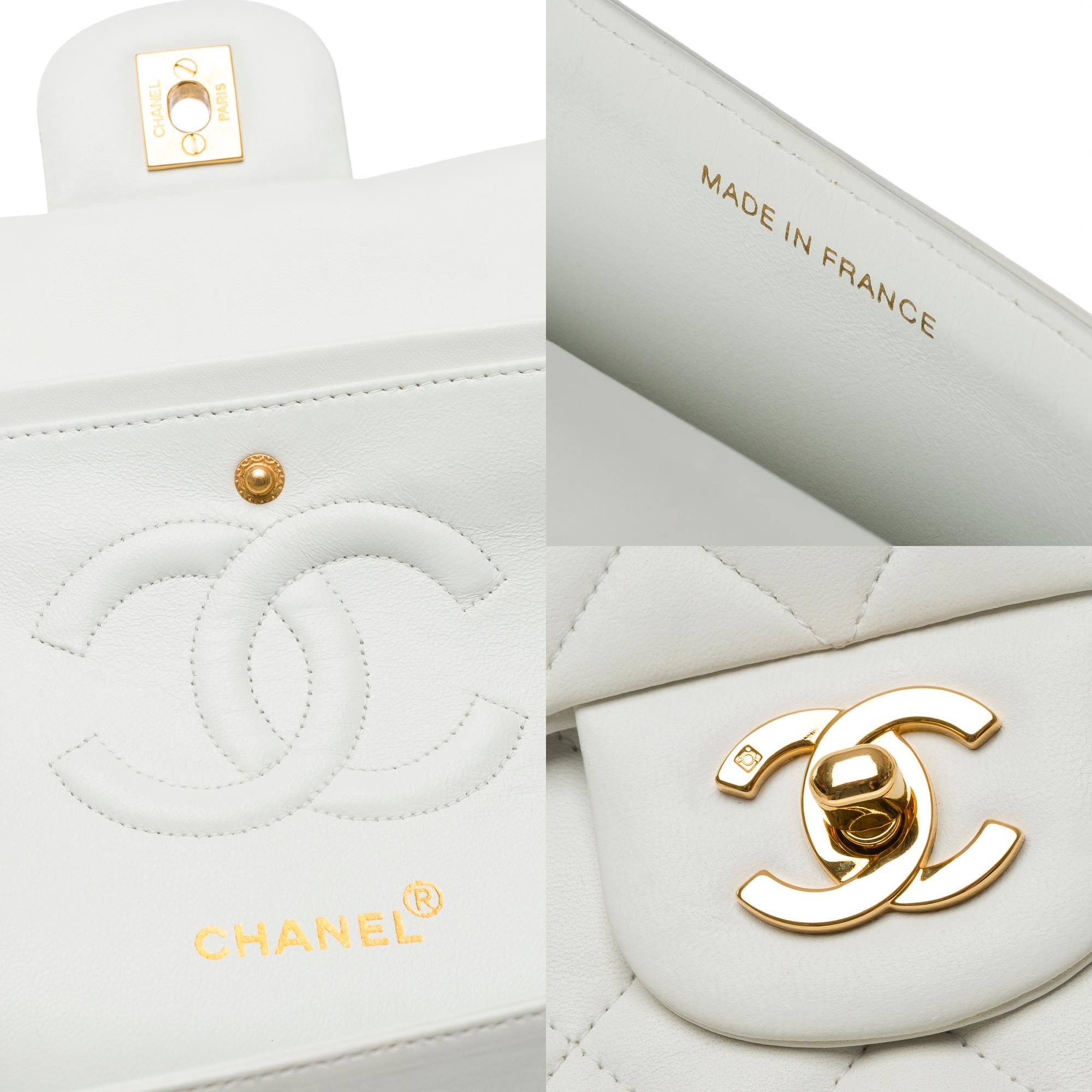 Chanel Timeless Double flap shoulder bag in White Quilted Lambskin leather, GHW 2