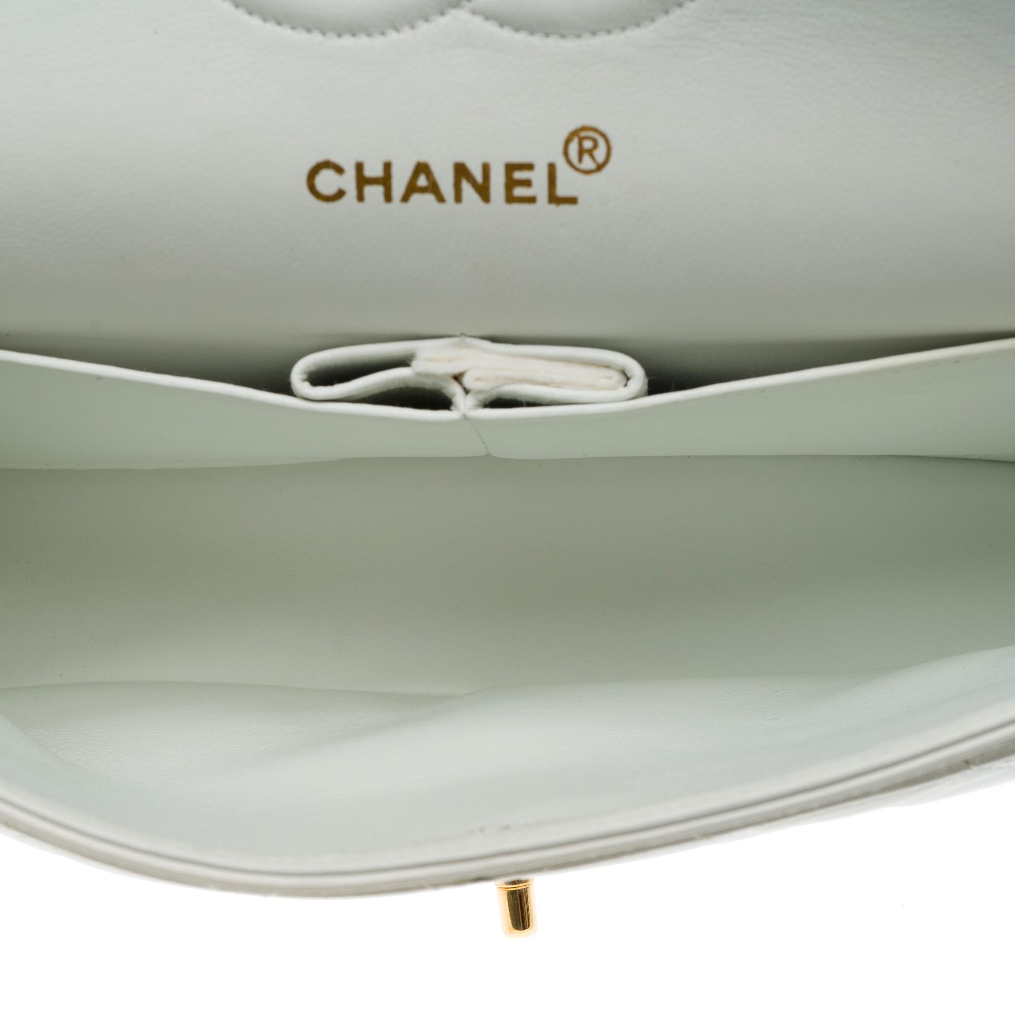 Chanel Timeless Double flap shoulder bag in White Quilted Lambskin leather, GHW 4