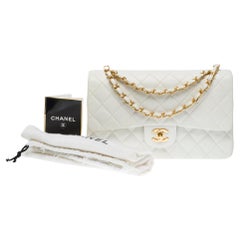 Chanel Timeless Double flap shoulder bag in White Quilted Lambskin leather, GHW