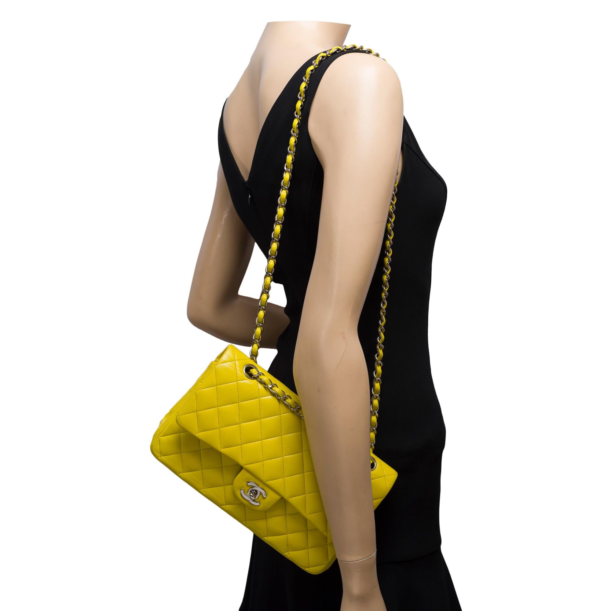 Chanel Timeless bolso de doble solapa en piel de cordero acolchada amarilla , PHW 7