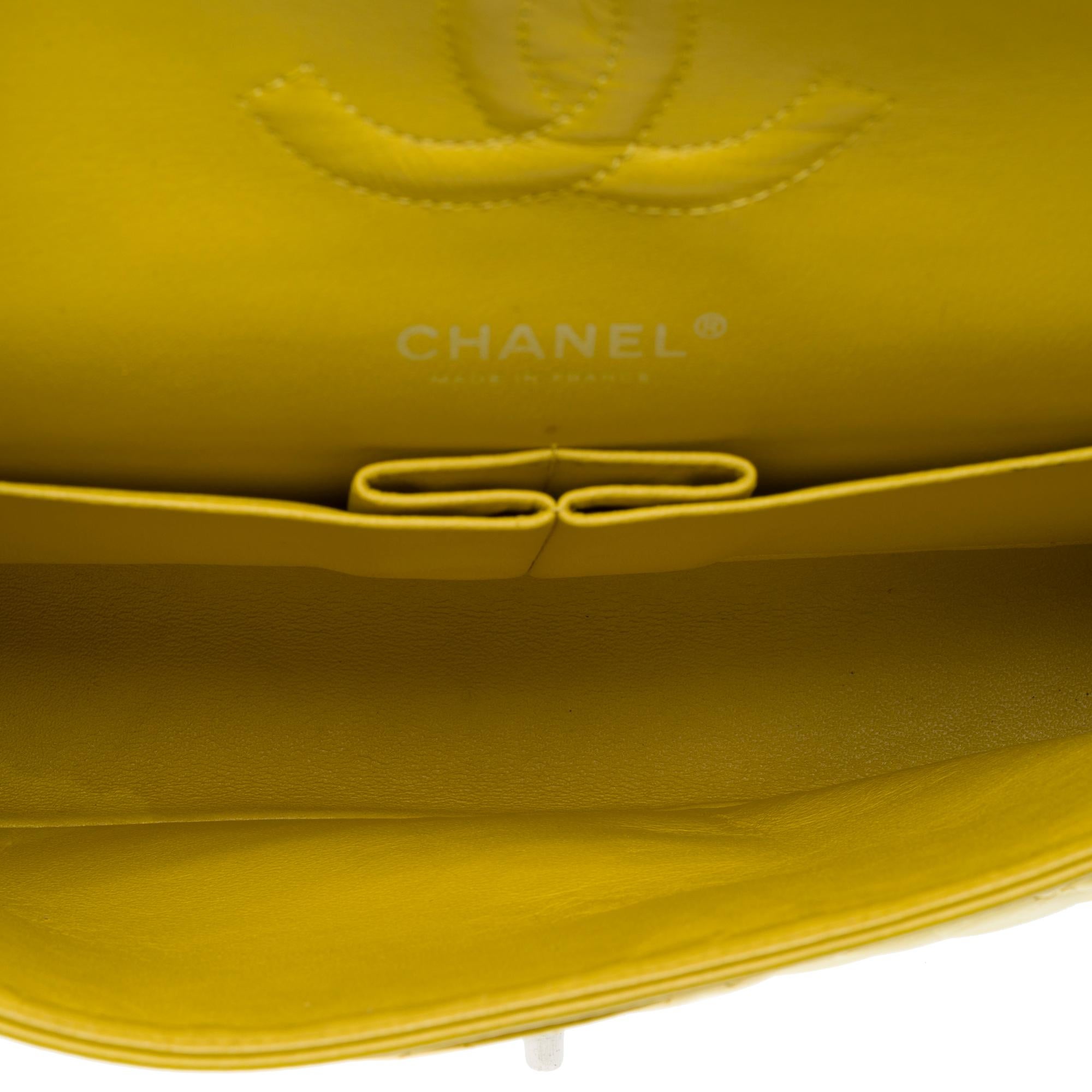 Chanel Timeless bolso de doble solapa en piel de cordero acolchada amarilla , PHW 3