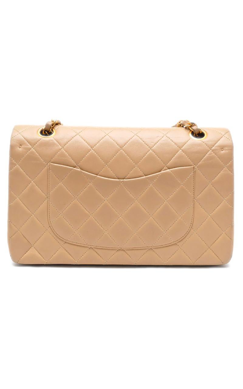 Beige Chanel Timeless handbag in beige quilted leather