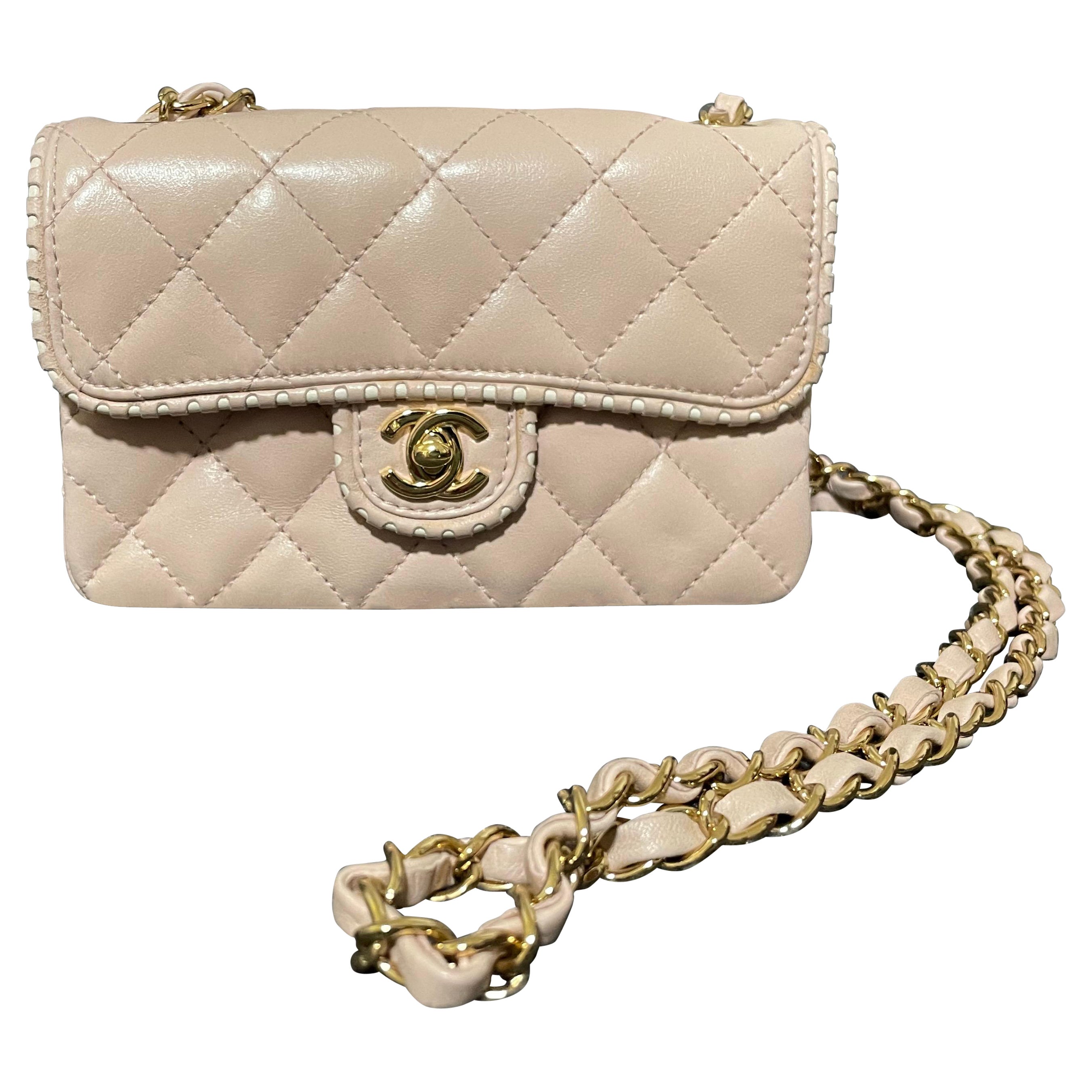 CHANEL Zeitlose Handtasche rosa limitierte Auflage im Angebot