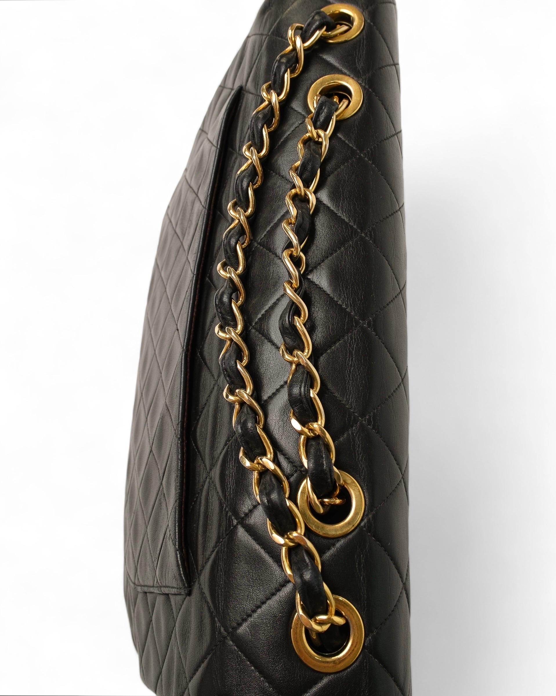 Chanel Timeless Jumbo Big Logo Flap Vintage Borsa A Spalla For Sale 3