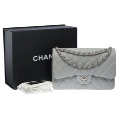 Borsa Chanel Timeless Jumbo a doppia patta in pelle Caviale trapuntata blu pallido, PHW