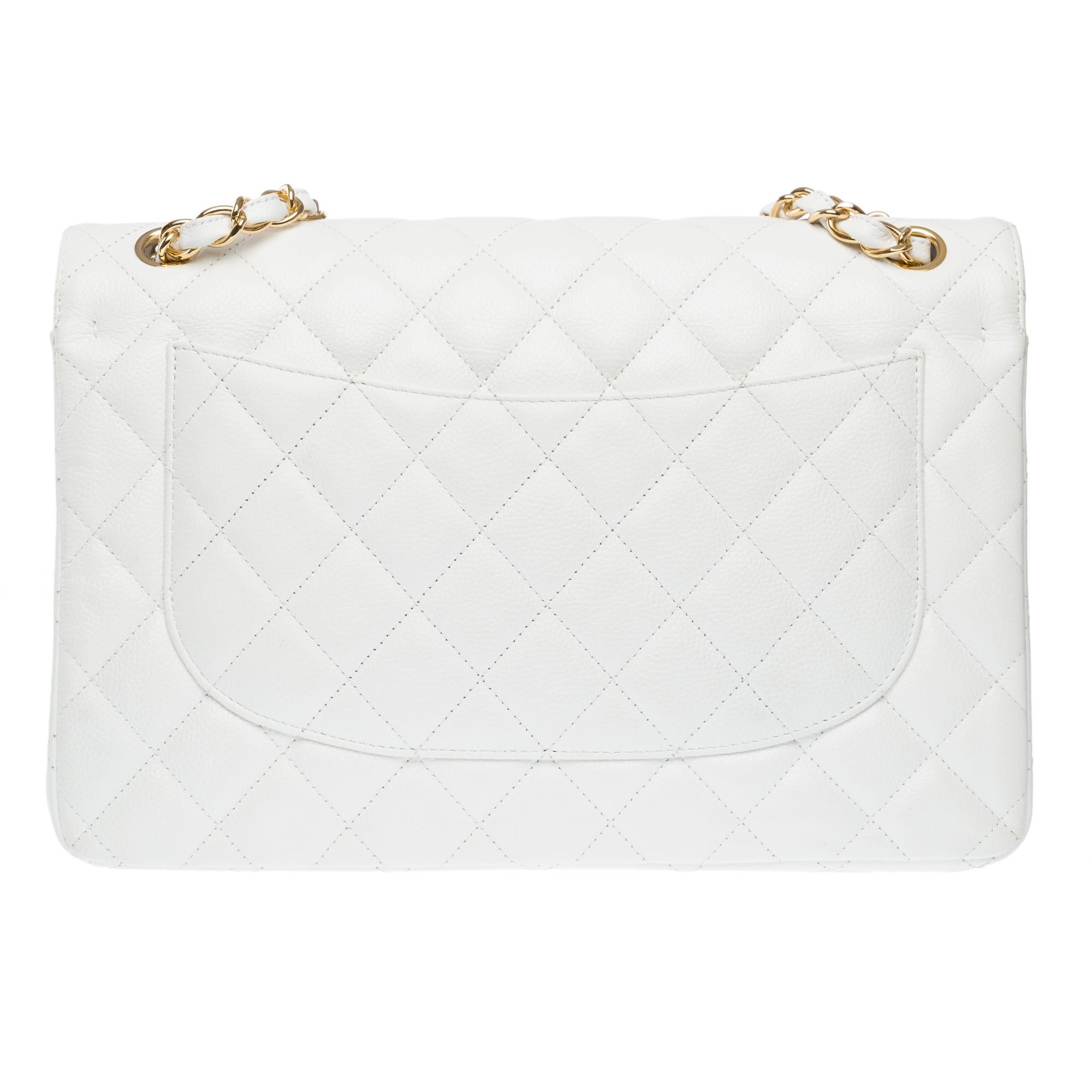 Chanel Timeless Jumbo double flap bag in White quilted Caviar leather, GHW In Excellent Condition For Sale In Paris, IDF