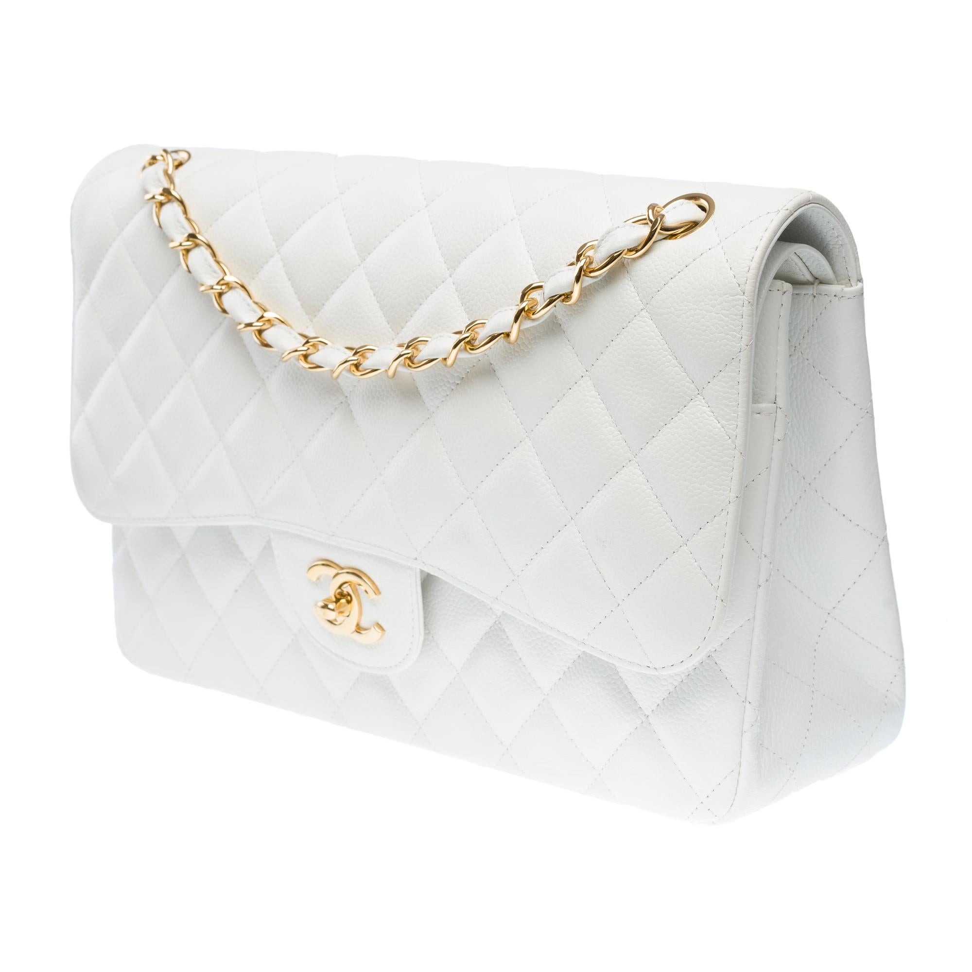 Chanel Timeless Jumbo-Doppelklappentasche aus weißem gestepptem Kaviarleder, GHW Damen im Angebot