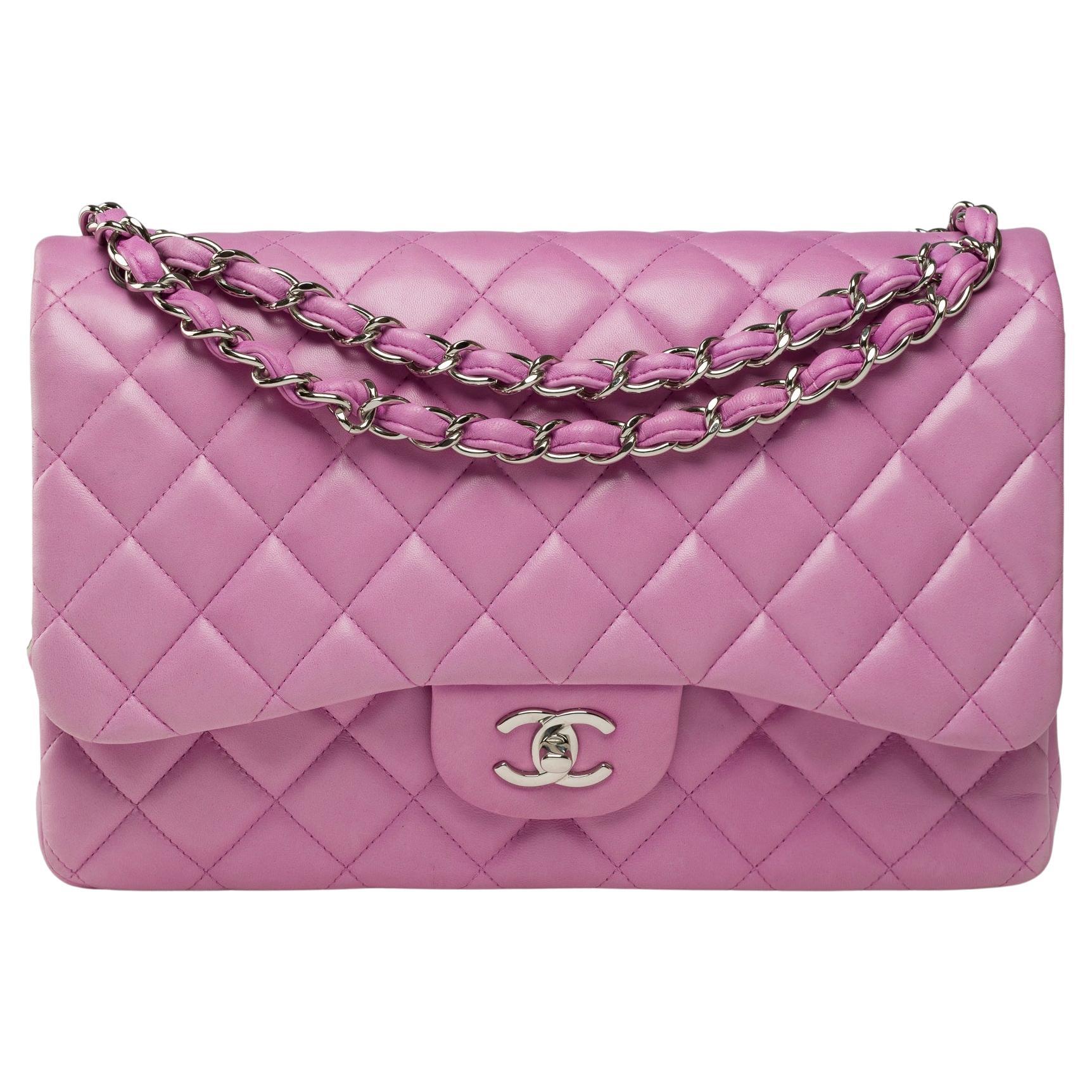 Chanel Timeless Jumbo double flap in lilac quilted lambskin leather, PHW For Sale