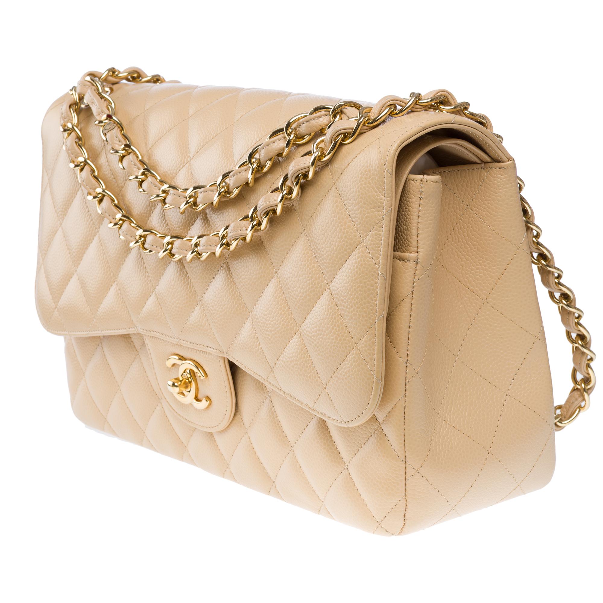 Women's Chanel Timeless Jumbo double flap shoulder bag in Beige Caviar leather , GHW