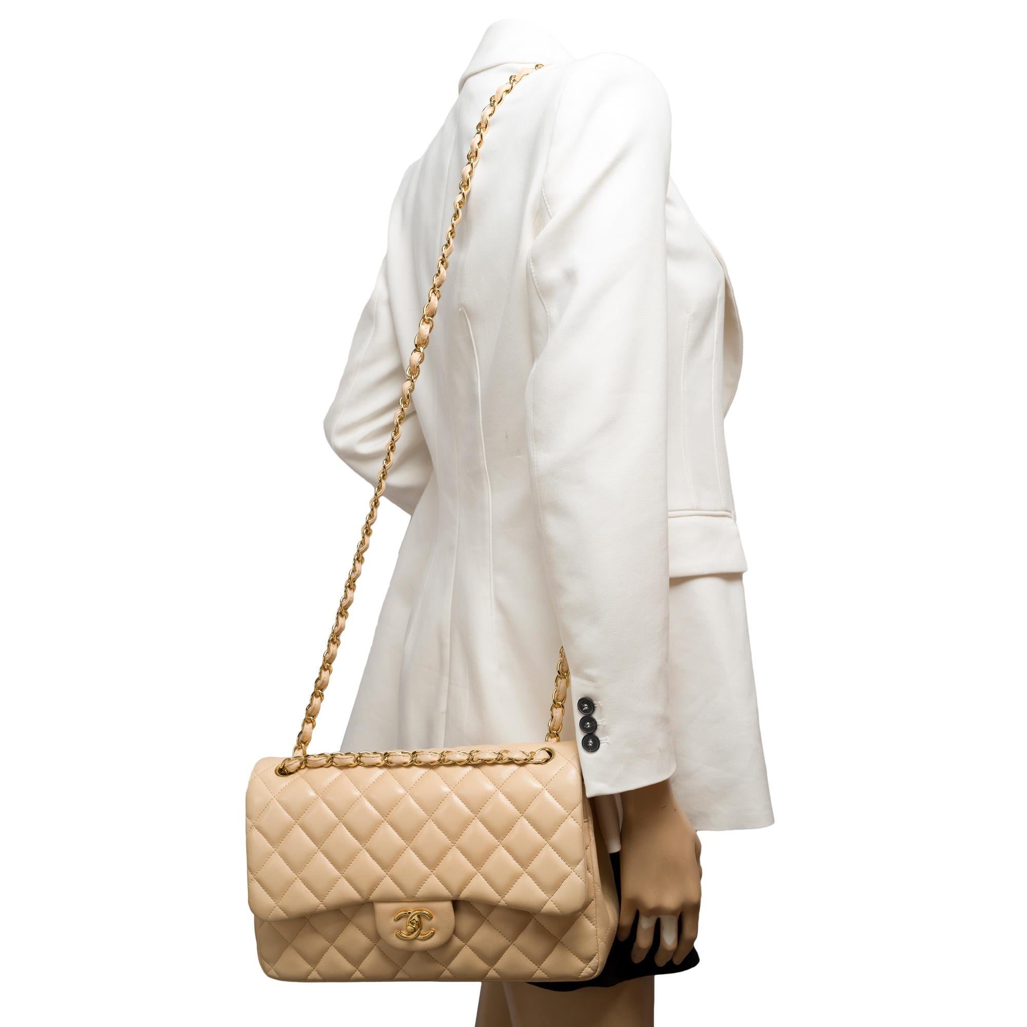 Chanel Timeless Jumbo double flap shoulder bag in beige quilted lambskin, GHW 9