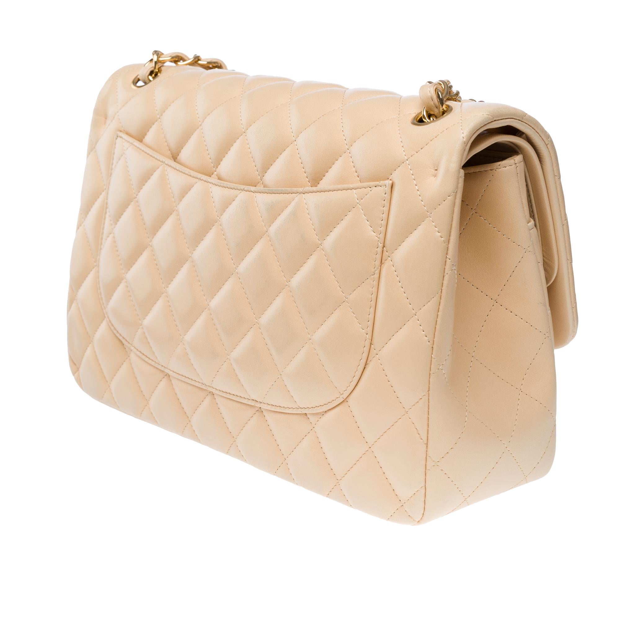 Chanel Timeless Jumbo double flap shoulder bag in beige quilted lambskin, GHW 2