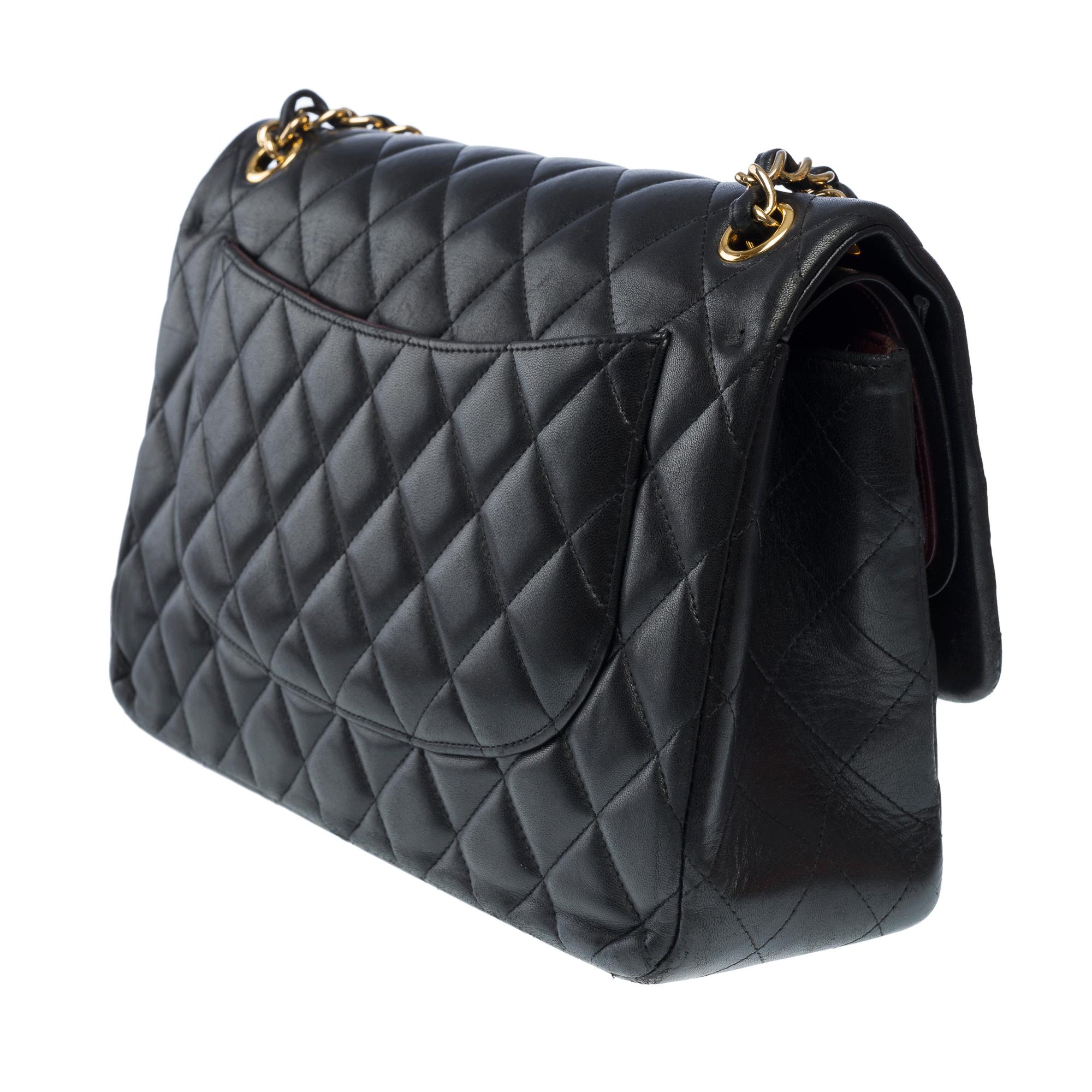Chanel Timeless Jumbo double flap shoulder bag in black quilted lambskin , GHW For Sale 1